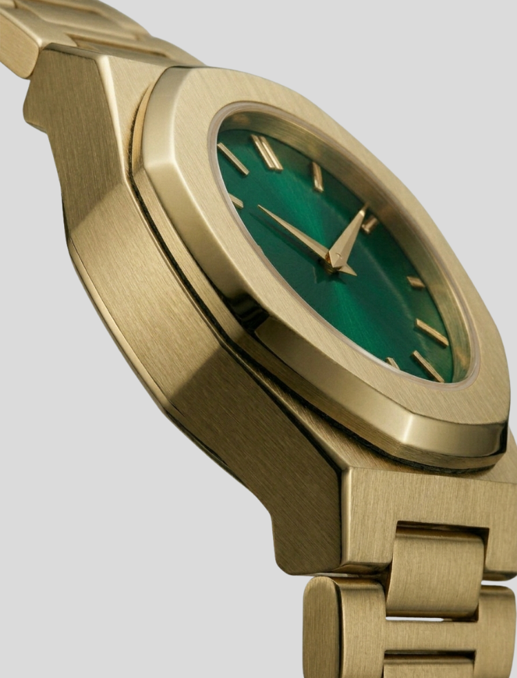 Herrenuhr von Strong Foundation, silberfarbenes Metallgehäuse mit grünem Zifferblatt